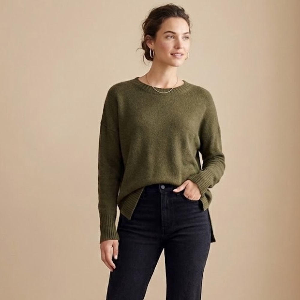 J. Crew Wool Blend Dark Olive Crew Neck Sweater | Size 8